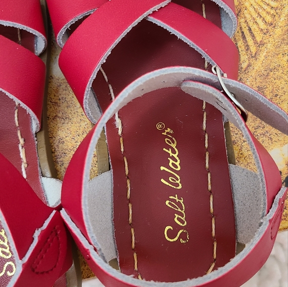 NIB Sun-San Salt Water Red Salt Water Toddler Sandals - Picture 5 of 9